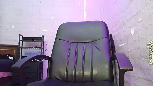 danielscock420 - DanielsCock420's free webcam - UK Sex Cams