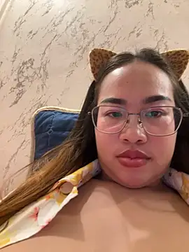 Ponthip webcam