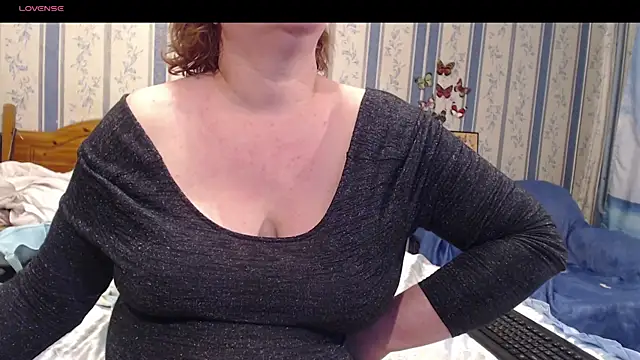 AMARILLIS live cam on StripChat