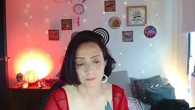 Katicalatinmilf webcam