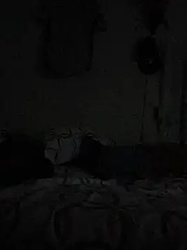 Johnras121's black male cam and chat room