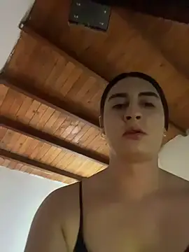 lola_diez webcam