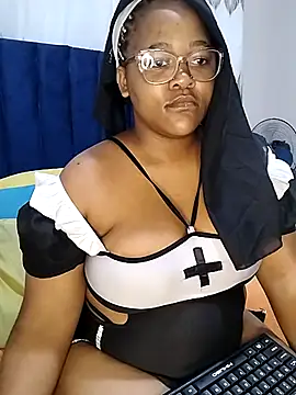SweetJuicyPussy97 webcam
