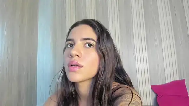 Isabellaa_Rosee webcam