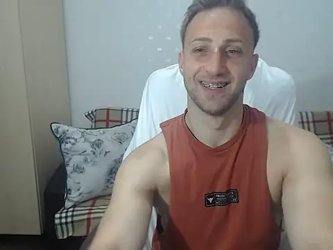 BlondEagleMuscle webcam