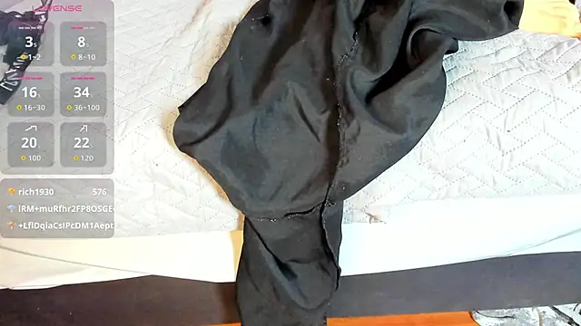 Carliet_66 webcam