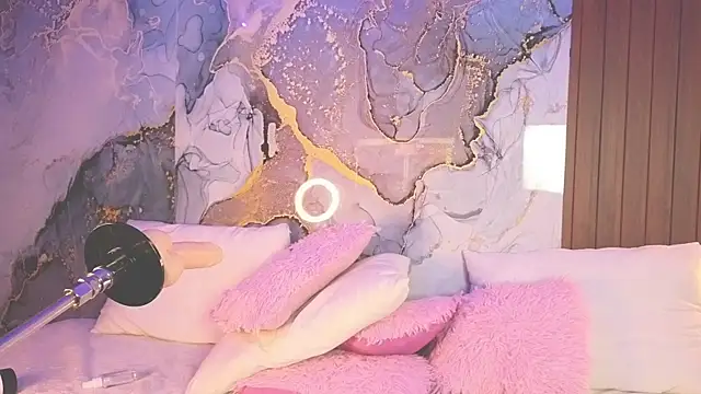 Lolalewis777 webcam