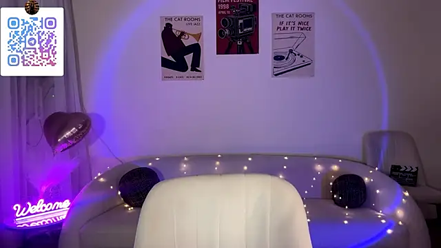 LinaMour webcam