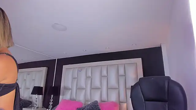 LuisaJonnes_ webcam