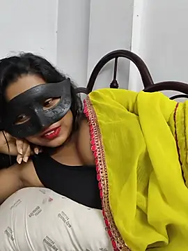 Cute-aryaa webcam