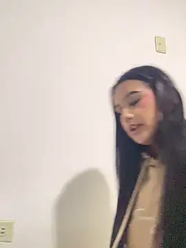 scarletvelvet_ (F teen) - MY ASS IN DOGGY POSITION WITHOUT PANTY