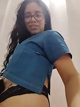alanahot94 (F young) - Fuck me with the most squirting dildo