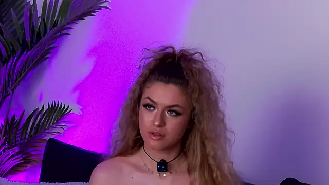 AnneMaryie webcam