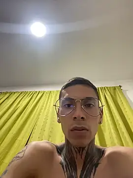 alejoggg1 webcam