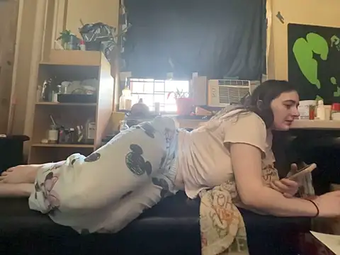 Snowbunnycake_131 webcam