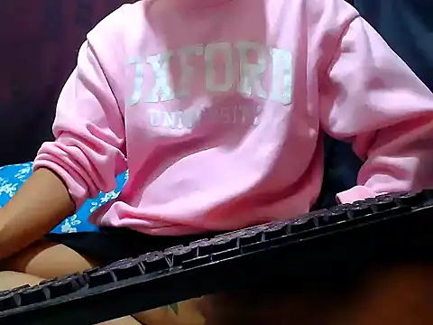 AwesomeMistress_Bigcock webcam