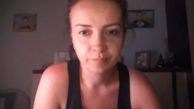 JenniferAlone webcam