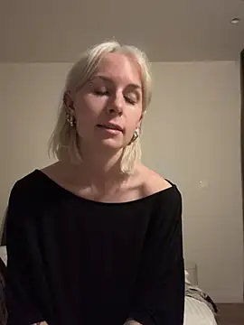 Naomi_Nocturn