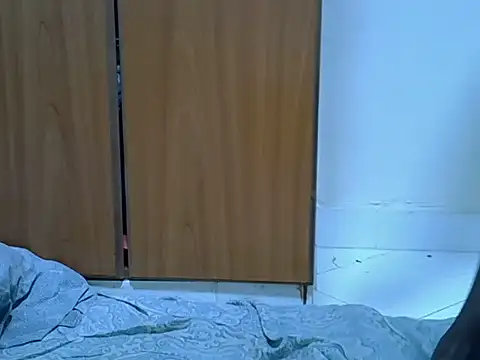 icy_pearl webcam