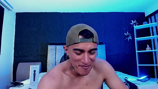 LiamDeep webcam