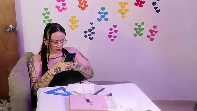 MiaYMolly webcam