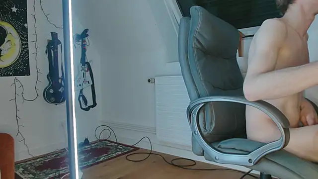 Nyl0nnickb0y webcam