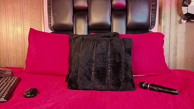 MishaKinki webcam