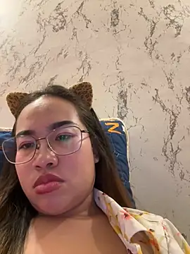 Ponthip webcam