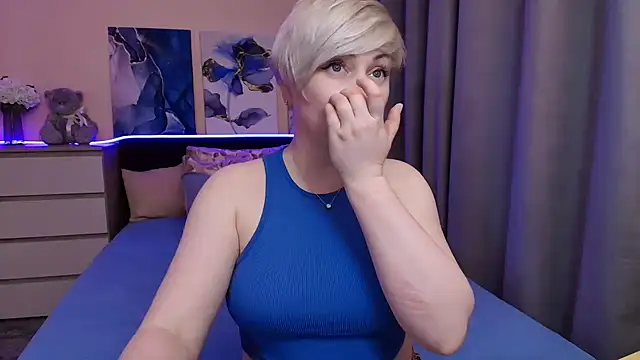 BlondPearl webcam