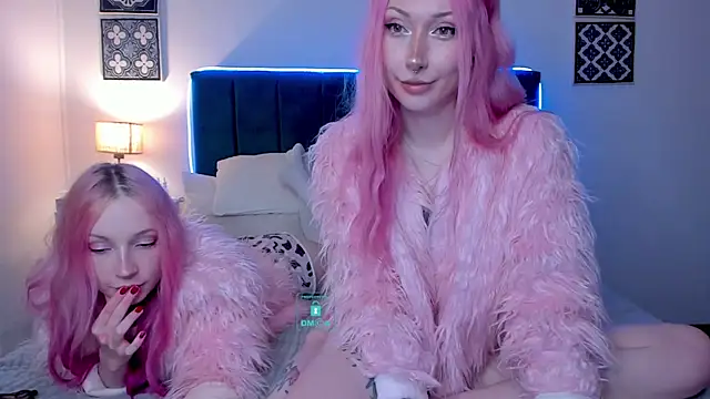AlexRoseLiRed live sex cam