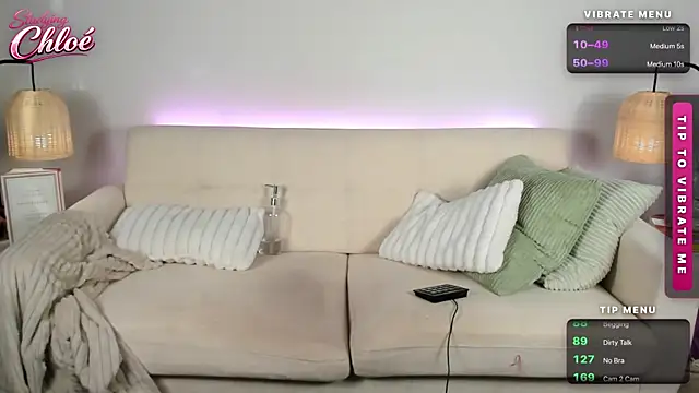 itschloelaurent's room