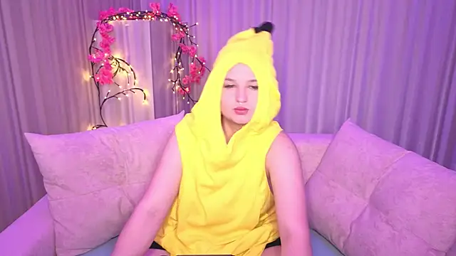 banana_bowl - Banana_Bowl's free webcam - UK Sex Cams