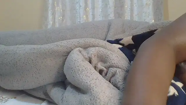 ndivhuwomuleya (F teen) - Gape pussy