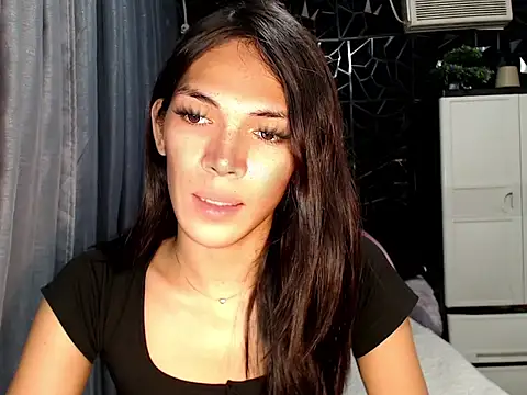 GORGEOUS_CARMEE webcam