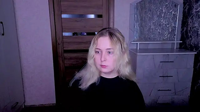 Kristy-Max live cam on StripChat