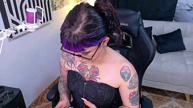 nova_kitttyy webcam