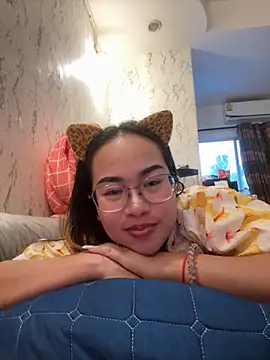 Ponthip webcam