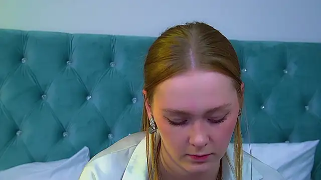 AgataFoxley webcam