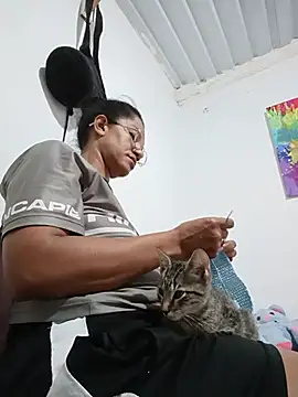 Bigassmommy_x webcam