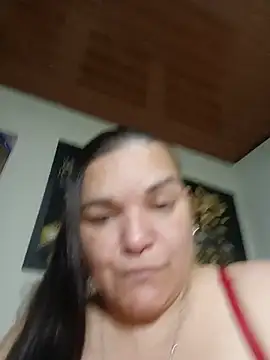 Zuleyka_69 live cam on StripChat