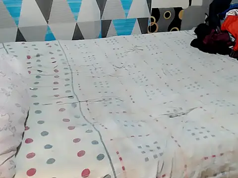 Trish_CurveCock webcam