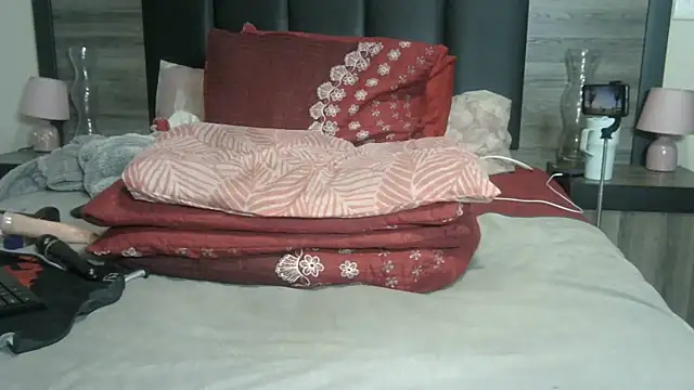 Fat-Flatty-AssMommy webcam