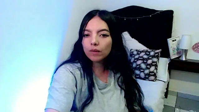 loren_tits24 webcam