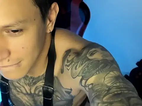 masterdave7 - Masterdave7's free webcam - UK Sex Cams