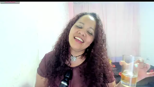 Brunette_sasha webcam
