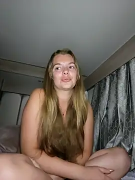 VanLifeVixen webcam