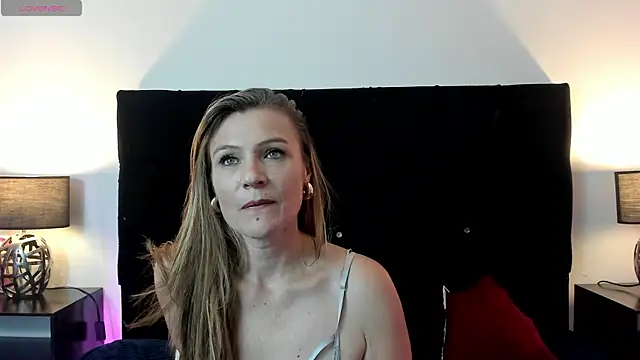 angel_yours11 webcam