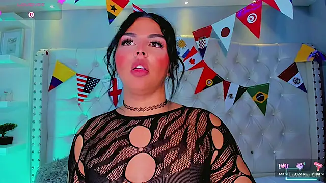 Maia_Hotts webcam