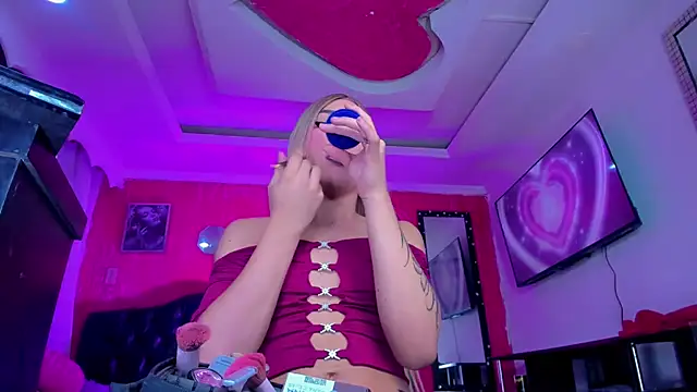 TiffanyMackensyy live cam