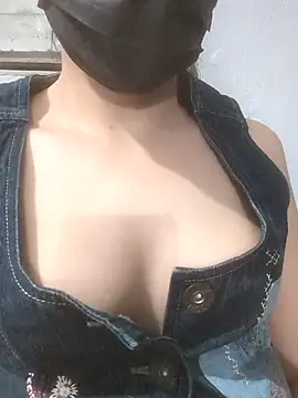 sushmita0 webcam